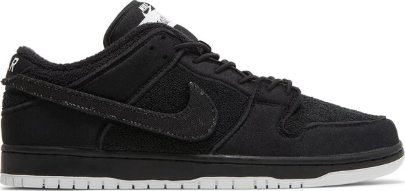 Gnarhunters x Nike Dunk Low SB ‘Black’